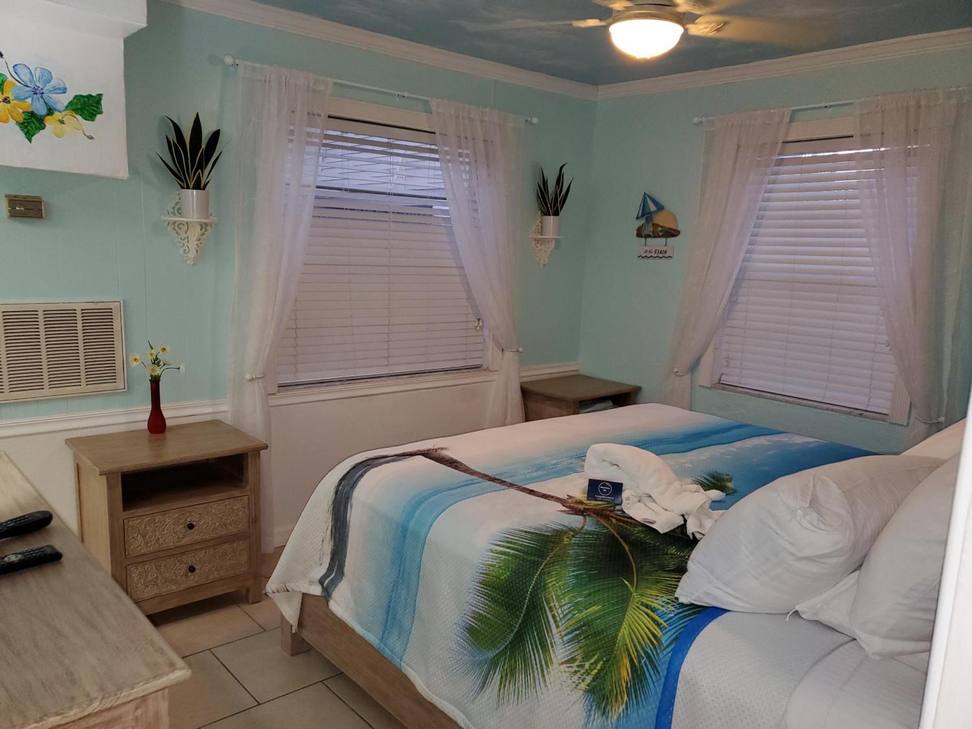 The Monterey Beach Resort Сант Пит Бич Номер фото